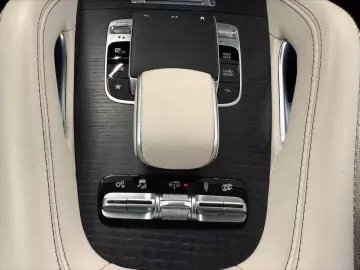 MERCEDES-BENZ GLE 63 AMG 4Matic  HUD PANO SPORTABGASANLAGE