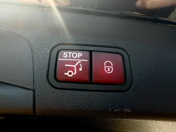 MERCEDES-BENZ GLE 63 S AMG 4Matic  HUD PANO StHz