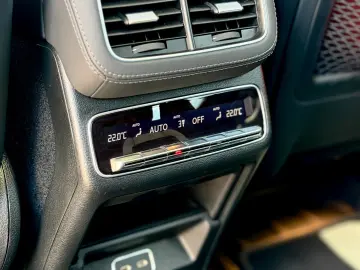 MERCEDES-BENZ GLE 63 S AMG 4Matic  HUD PANO StHz