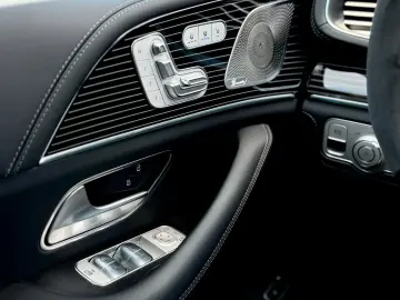 MERCEDES-BENZ GLE 63 S AMG 4Matic  HUD PANO StHz