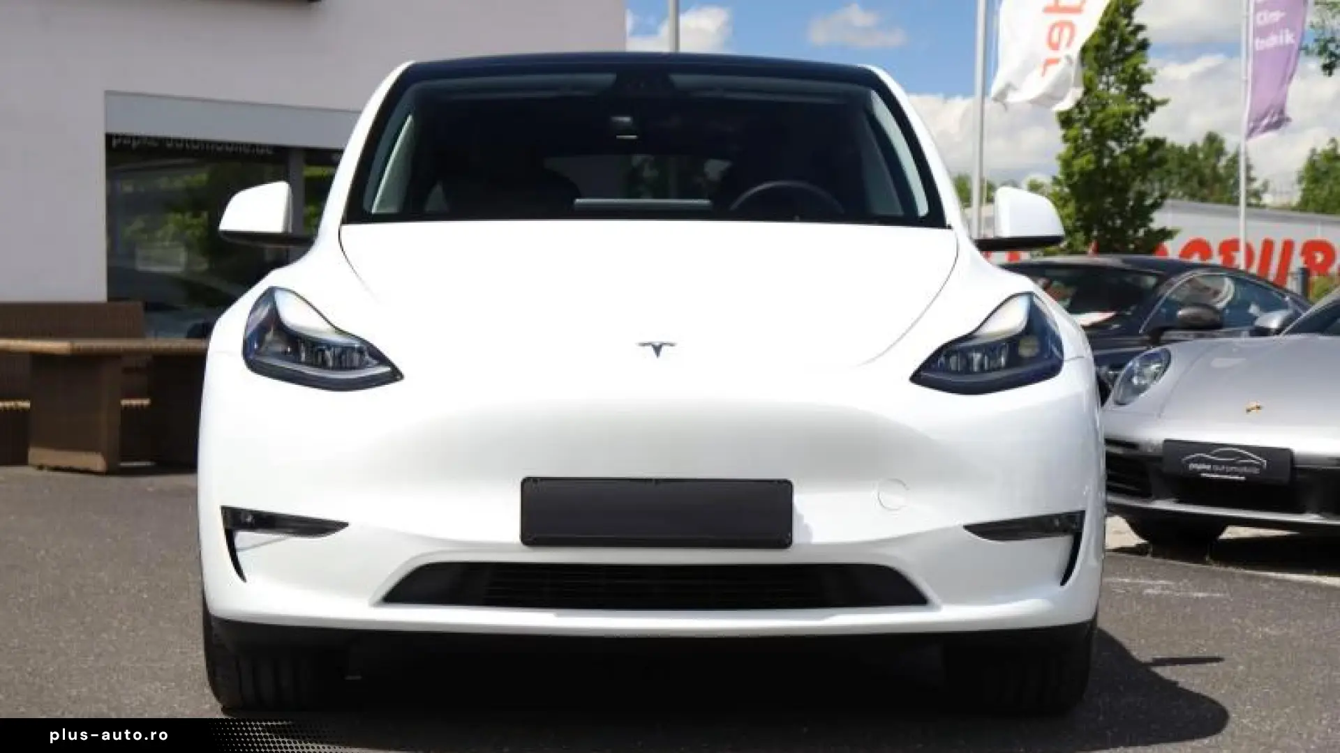 Tesla Model Y Long Range Dual AWD