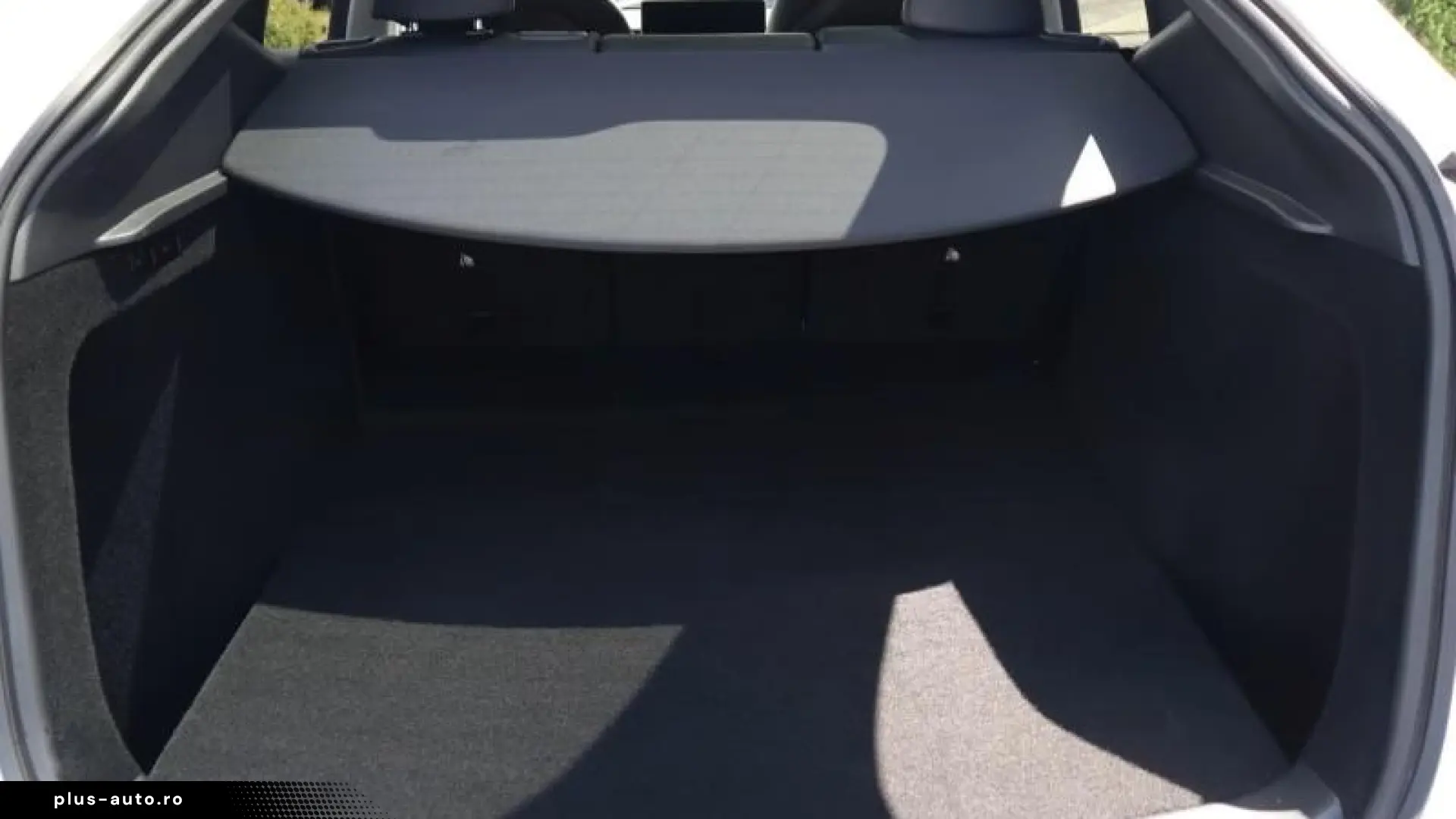Tesla Model Y Long Range Dual AWD
