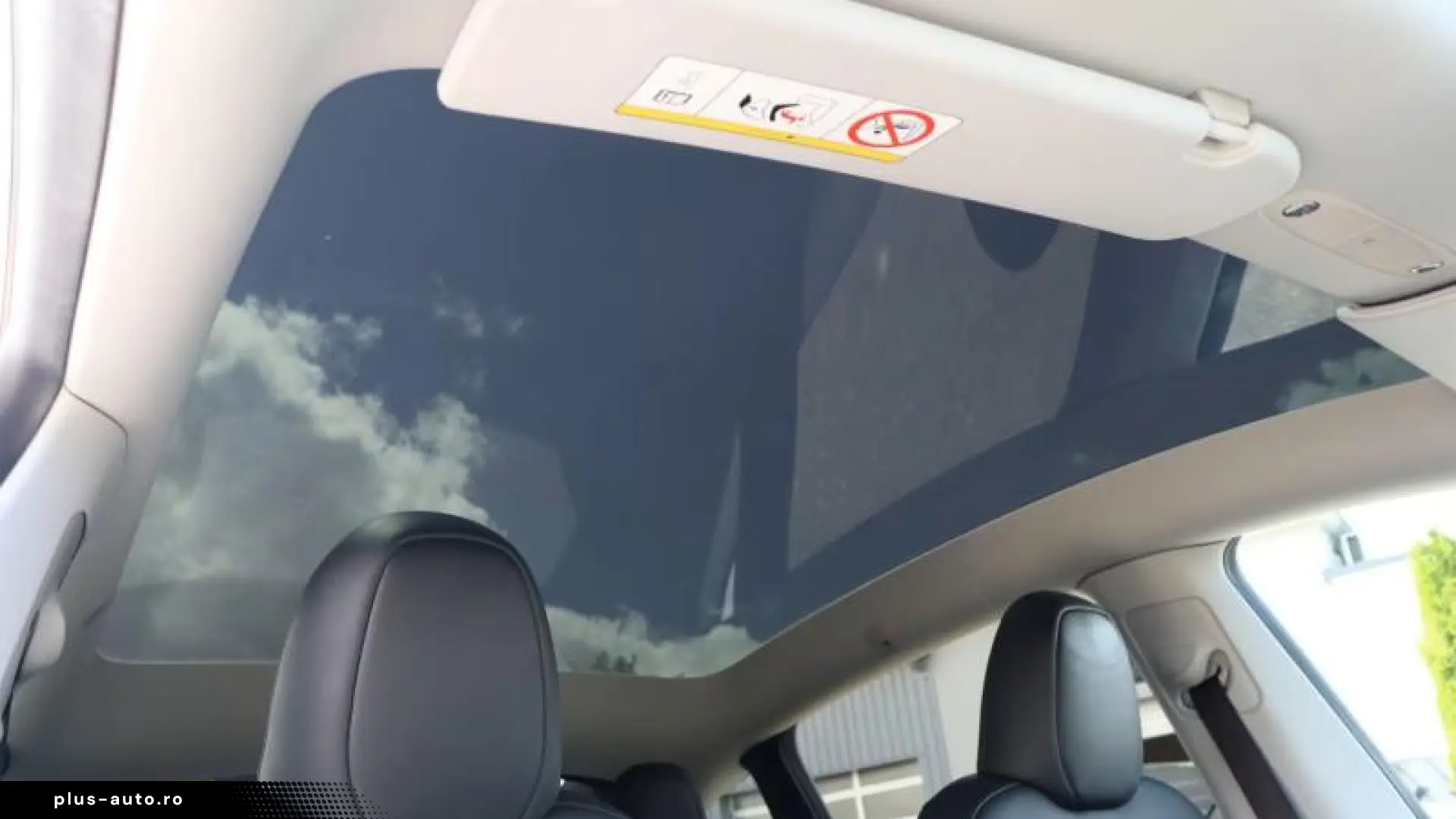 Tesla Model Y Long Range Dual AWD