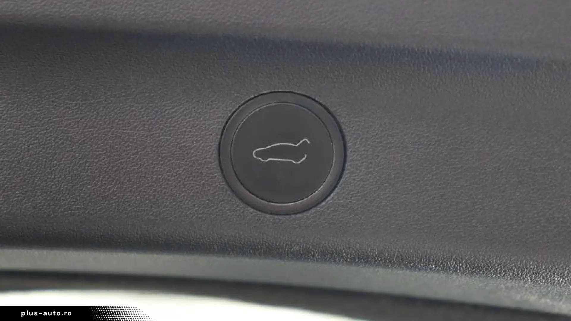 Tesla Model Y Long Range Dual AWD