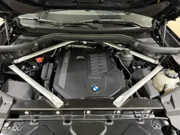 BMW X5 xDrive40i M Sportpaket Luftfeder AHK Standhzg