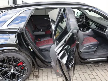 AUDI RSQ8 performance exclusive  B&O