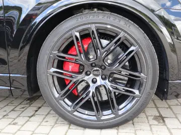 AUDI RSQ8 performance exclusive  B&O