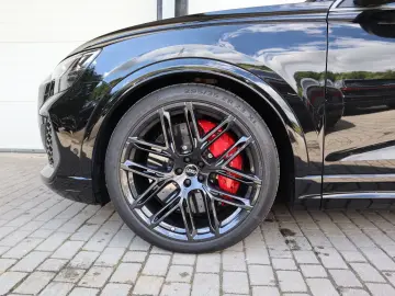 AUDI RSQ8 performance exclusive  B&O