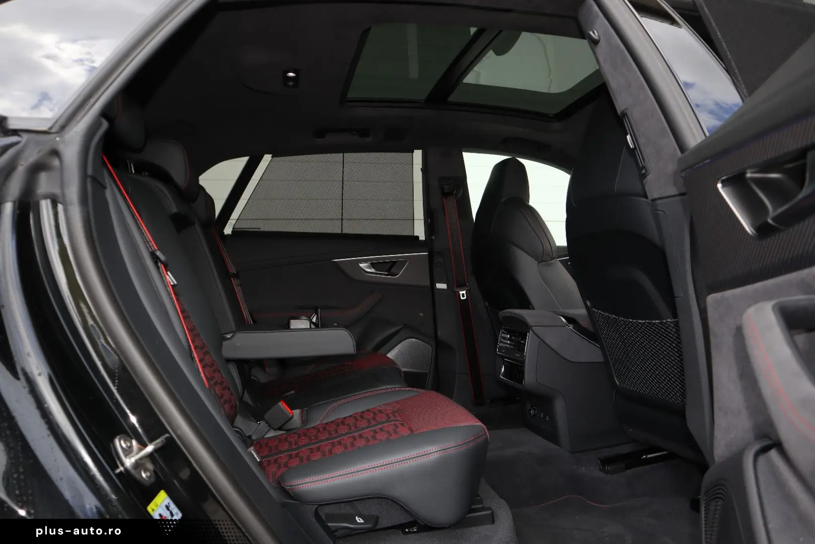 AUDI RSQ8 performance exclusive  B&O
