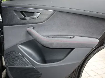 AUDI RSQ8 performance exclusive  B&O