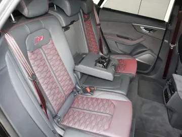 AUDI RSQ8 performance exclusive  B&O