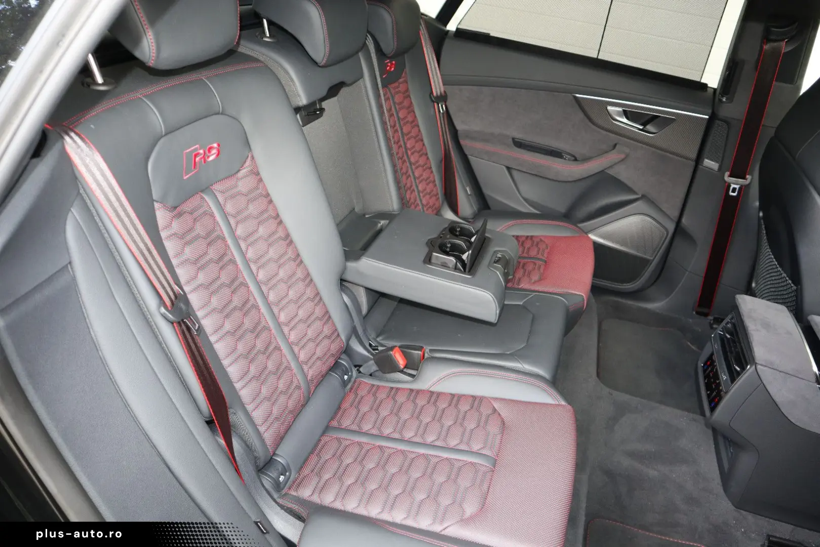 AUDI RSQ8 performance exclusive  B&O
