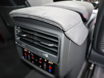 AUDI RSQ8 performance exclusive  B&O