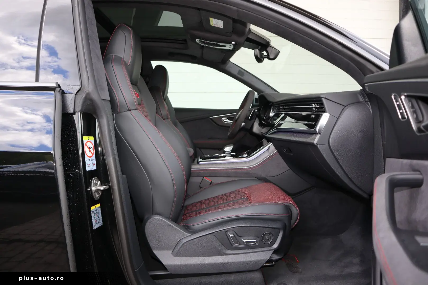 AUDI RSQ8 performance exclusive  B&O