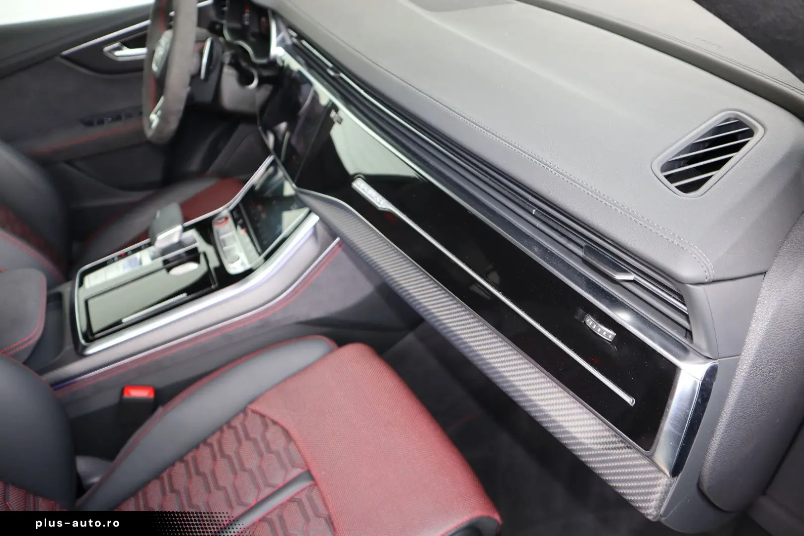 AUDI RSQ8 performance exclusive  B&O