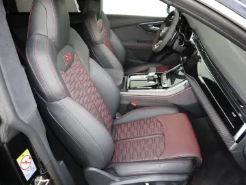 AUDI RSQ8 performance exclusive  B&O