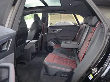 AUDI RSQ8 performance exclusive  B&O