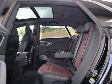 AUDI RSQ8 performance exclusive  B&O