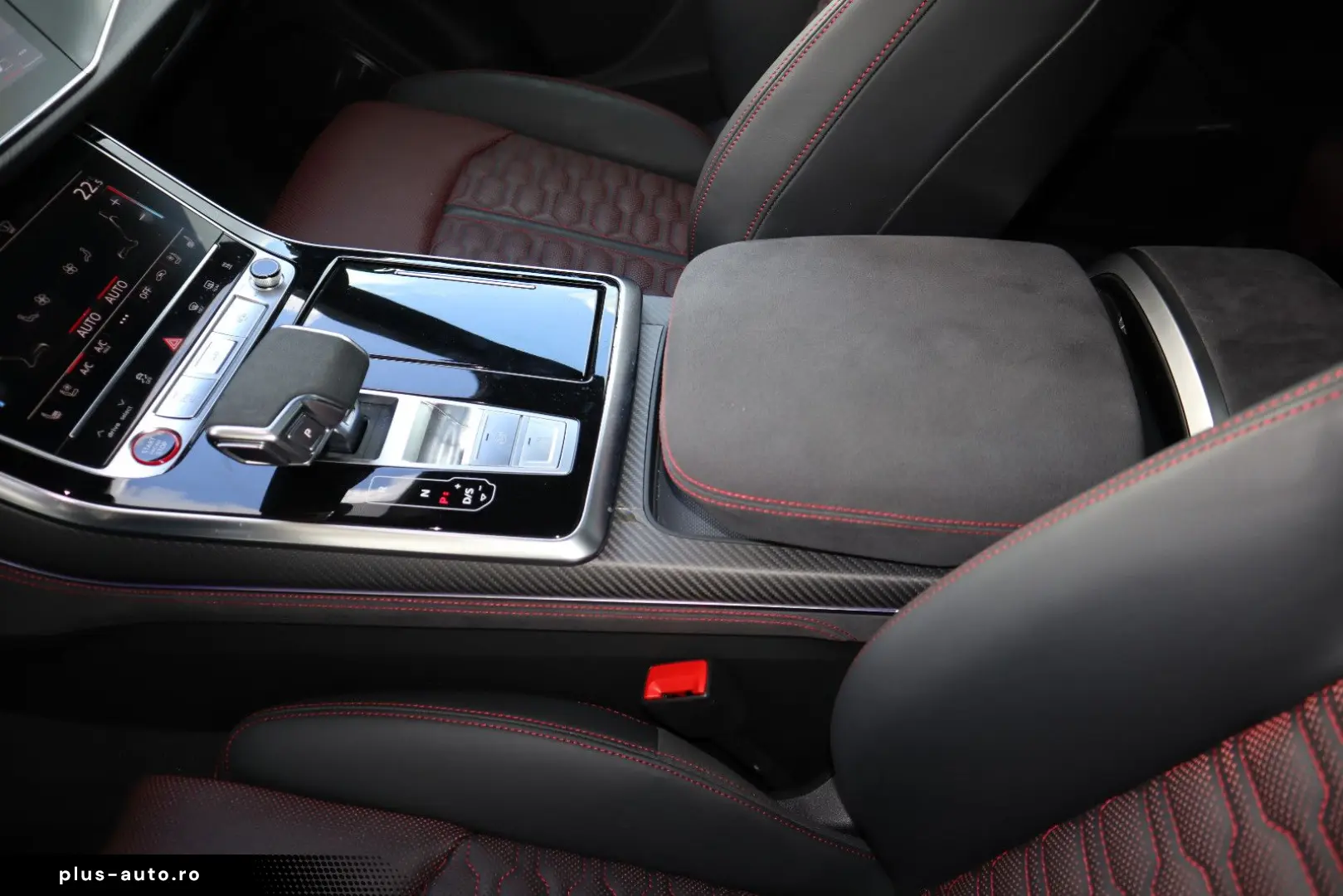 AUDI RSQ8 performance exclusive  B&O