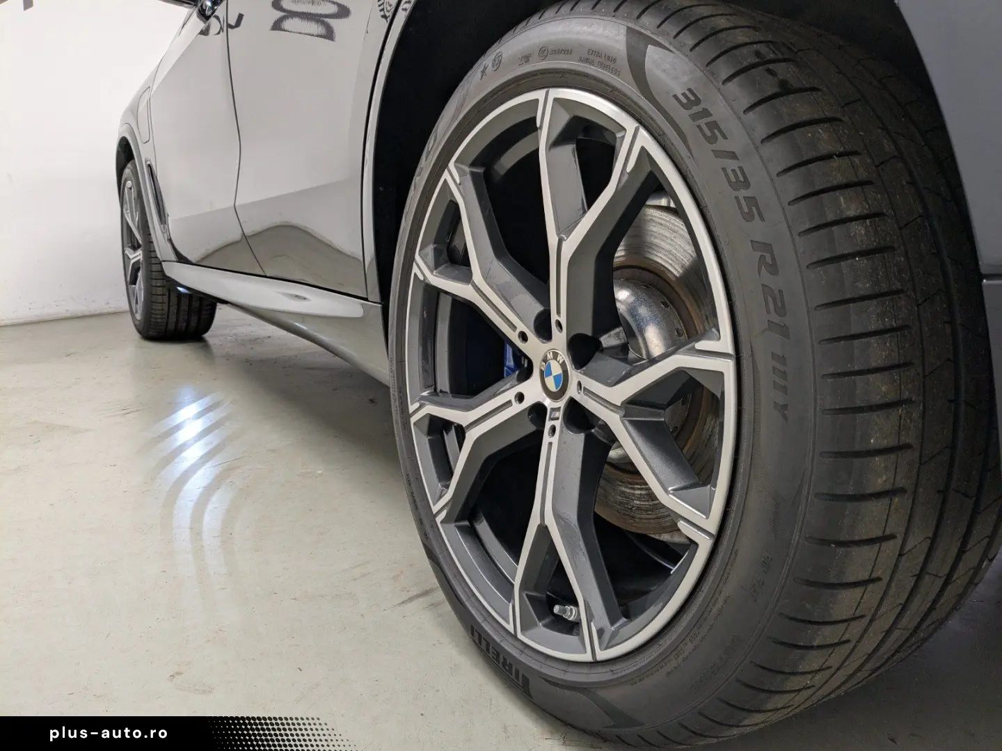 BMW X5 xDrive45e M Sport Laser B&W AHK Pano DA Prof