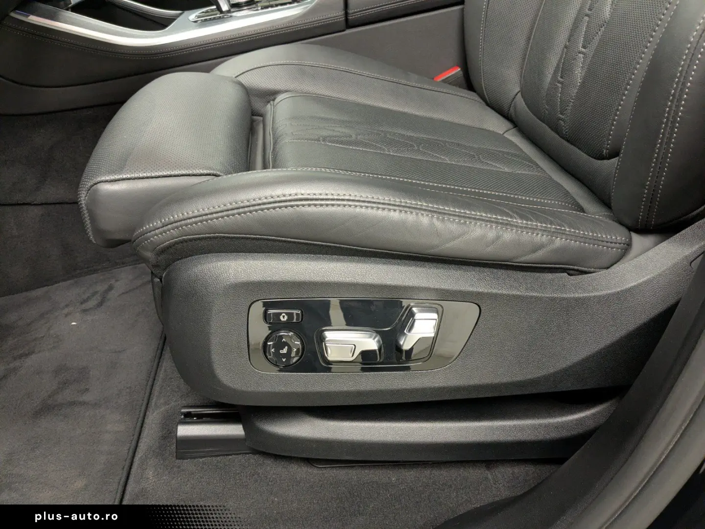 BMW X5 xDrive45e M Sport Laser B&W AHK Pano DA Prof