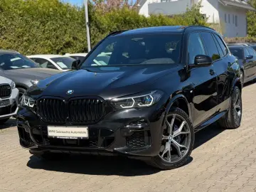 BMW X5 xDrive30d M-Sportpaket Laser Panor. AHK 360