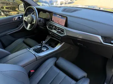 BMW X5 xDrive30d M-Sportpaket Laser Panor. AHK 360
