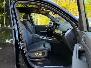 BMW X5 xDrive30d M-Sportpaket Laser Panor. AHK 360