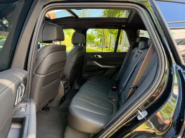 BMW X5 xDrive30d M-Sportpaket Laser Panor. AHK 360