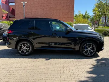 BMW X5 xDrive30d M-Sportpaket Laser Panor. AHK 360