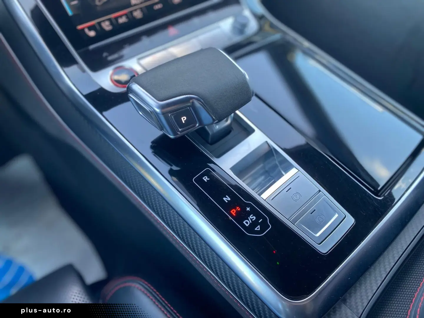 AUDI RS Q8 4.0 TFSI Quatt HUD Pano Softcl. 3DKam