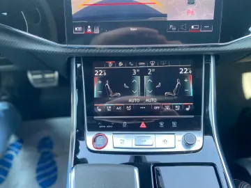 AUDI RS Q8 4.0 TFSI Quatt HUD Pano Softcl. 3DKam
