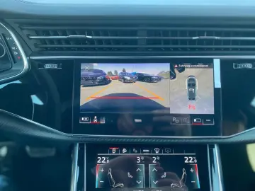 AUDI RS Q8 4.0 TFSI Quatt HUD Pano Softcl. 3DKam