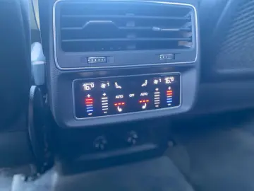 AUDI RS Q8 4.0 TFSI Quatt HUD Pano Softcl. 3DKam
