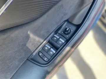 AUDI RS Q8 4.0 TFSI Quatt HUD Pano Softcl. 3DKam