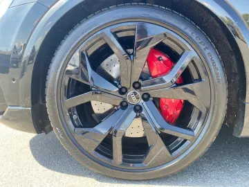 AUDI RS Q8 4.0 TFSI Quatt HUD Pano Softcl. 3DKam