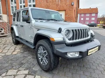 Jeep Wrangler Unlimited 2.0T Sahara - new model