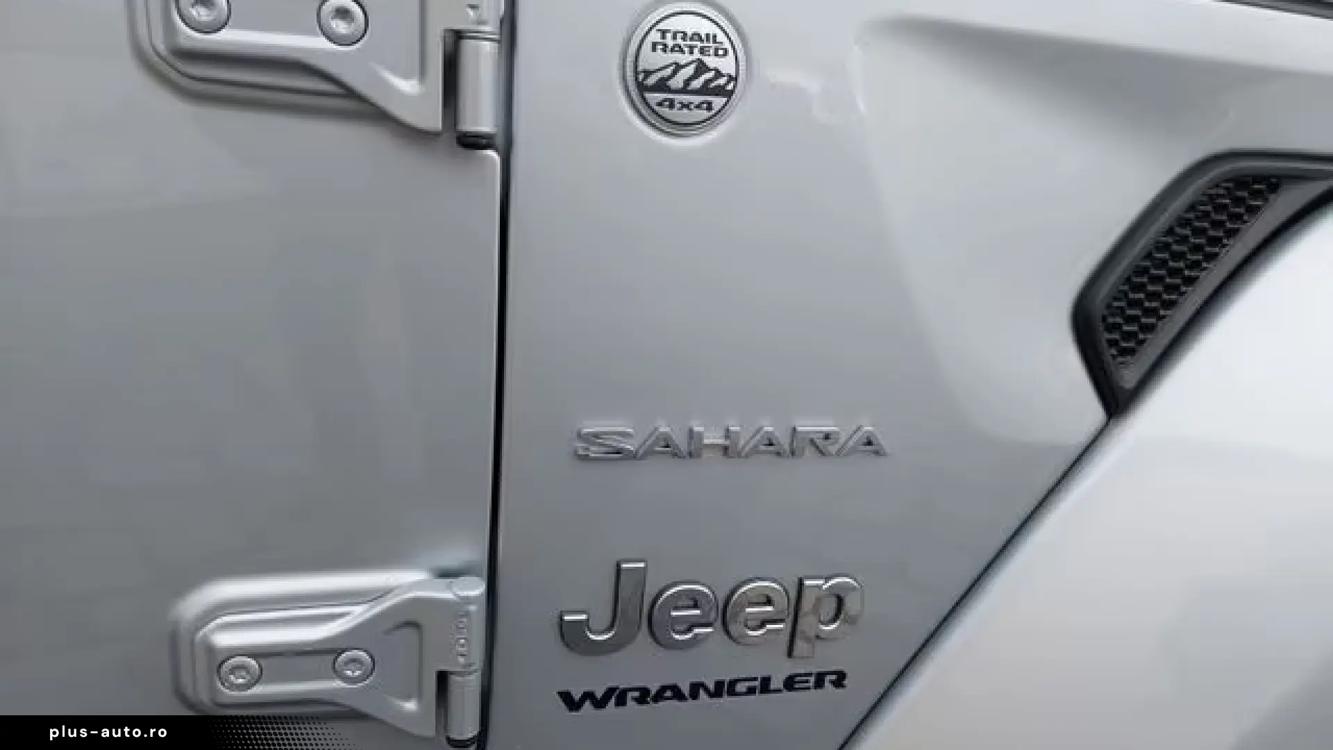 Jeep Wrangler Unlimited 2.0T Sahara - new model