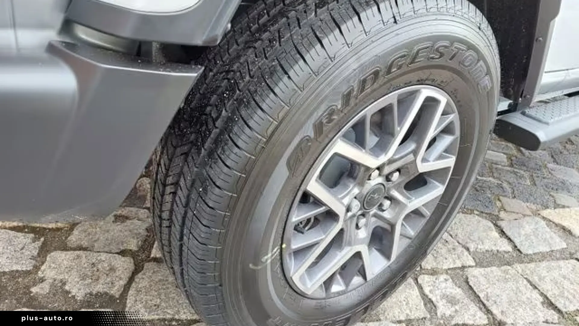 Jeep Wrangler Unlimited 2.0T Sahara - new model