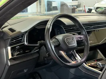 AUDI RS Q8 TFSI quattro CARBON KERAMIK SPORTABGAS