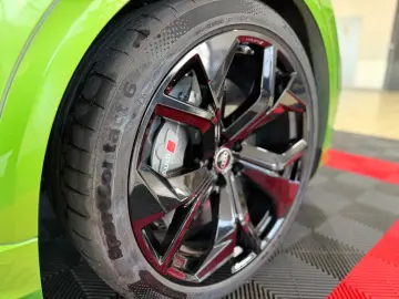 AUDI RS Q8 TFSI quattro CARBON KERAMIK SPORTABGAS