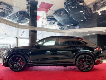 AUDI RSQ8 AHK ACC HUD Massage Carbon Dynamik Paket