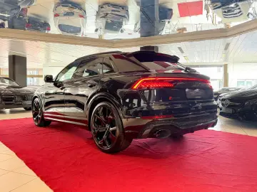 AUDI RSQ8 AHK ACC HUD Massage Carbon Dynamik Paket