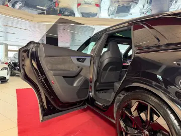 AUDI RSQ8 AHK ACC HUD Massage Carbon Dynamik Paket