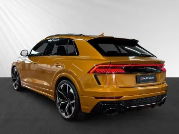 AUDI RSQ8 qu tiptro 360  AHK HuD Keramik Pano Sthz