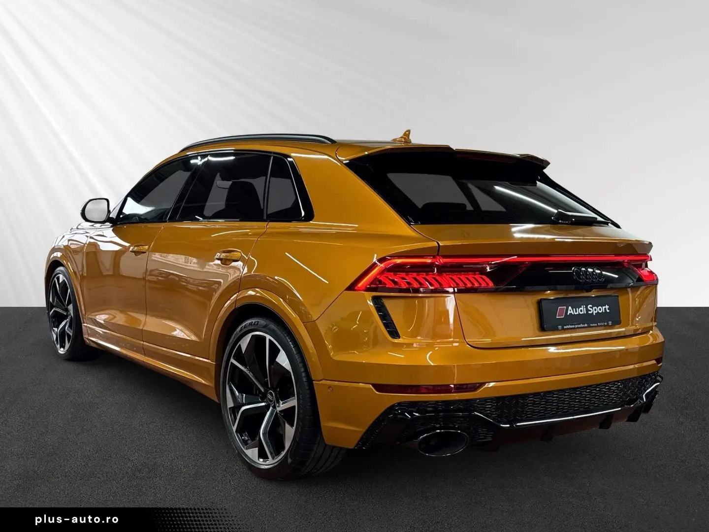 AUDI RSQ8 qu tiptro 360  AHK HuD Keramik Pano Sthz