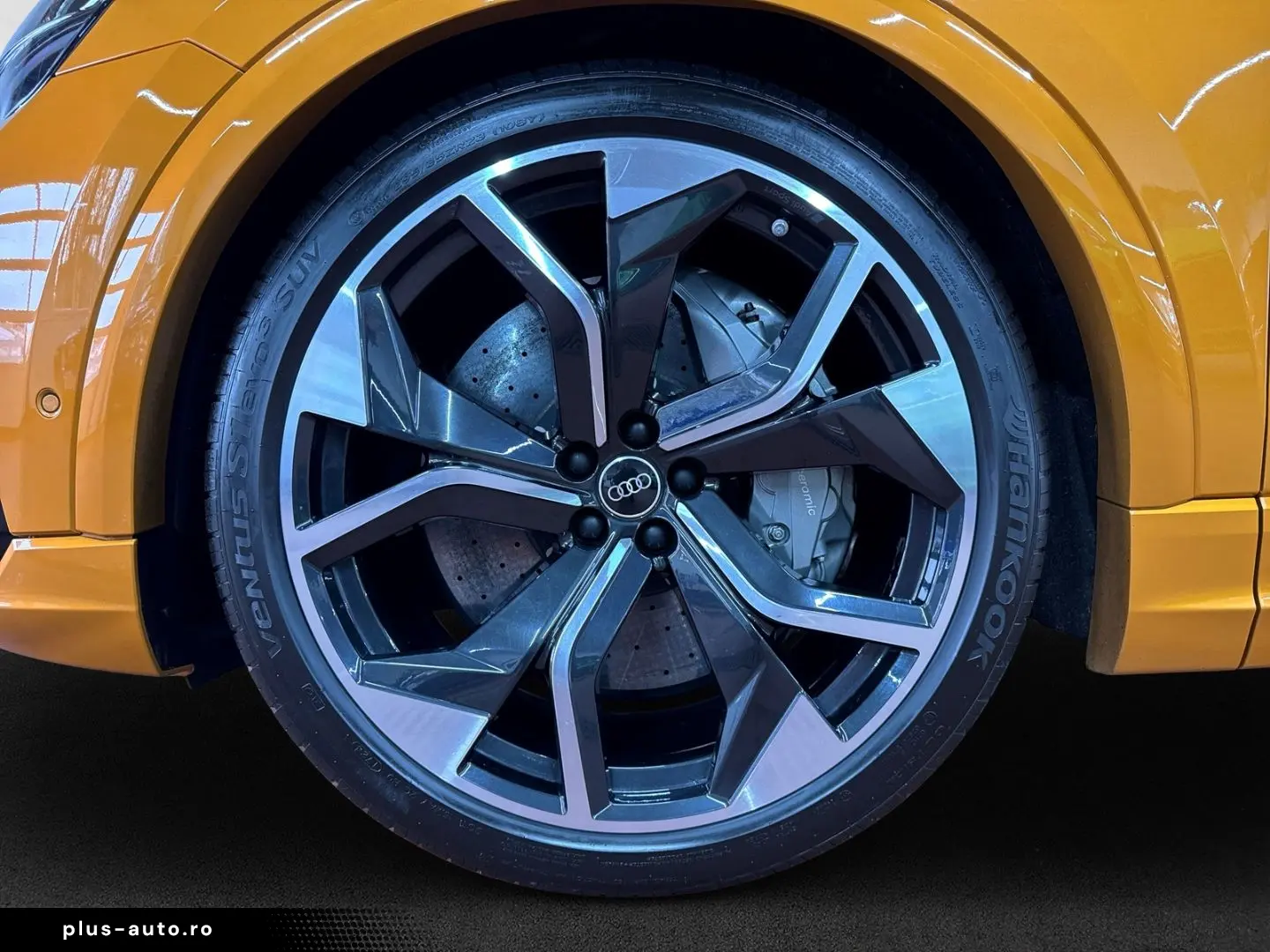 AUDI RSQ8 qu tiptro 360  AHK HuD Keramik Pano Sthz