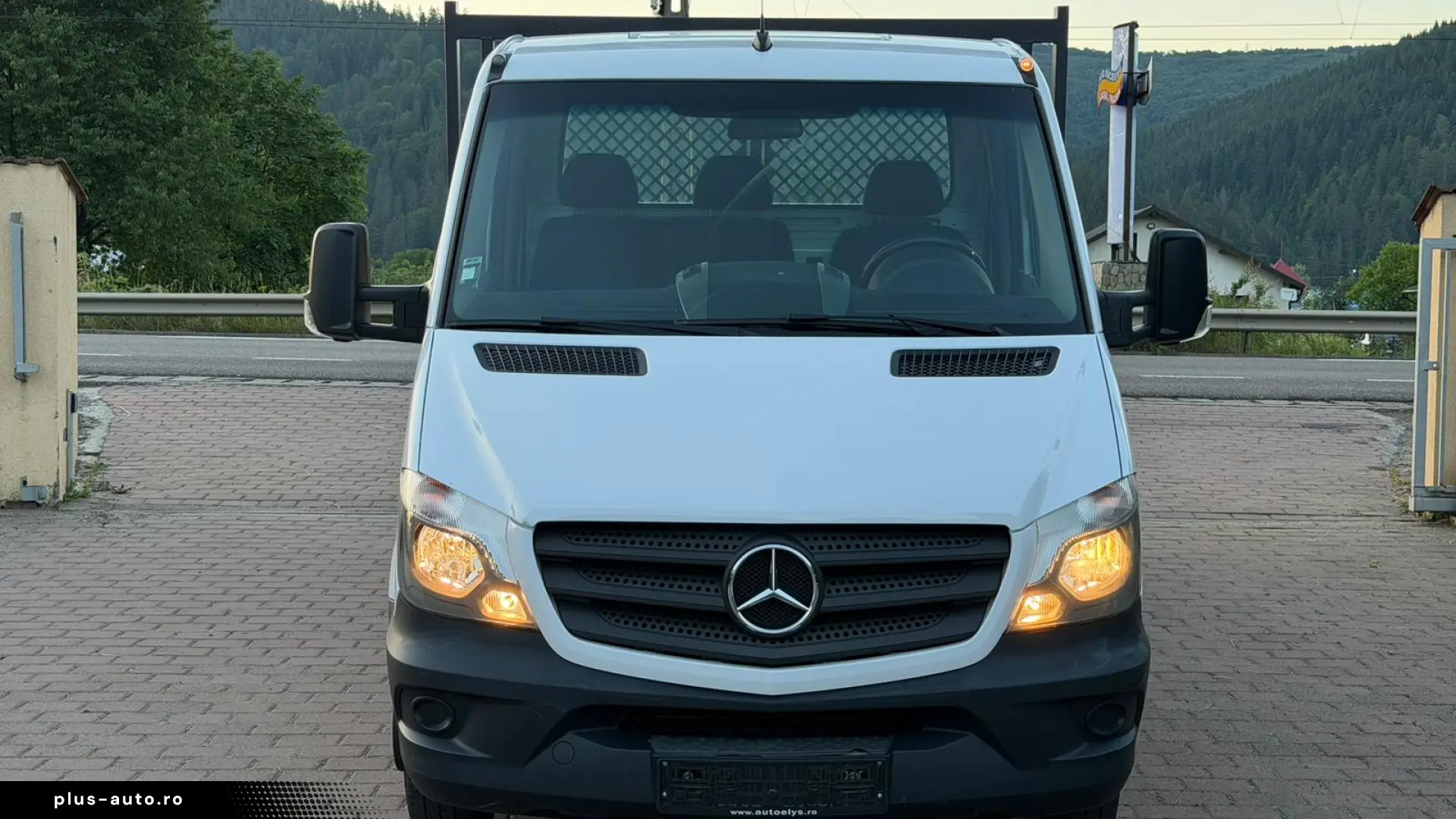 MERCEDES-BENZ SPRINTER 519 3.0  190CP  BASCULABIL 3 LATURI