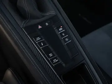 PORSCHE Cayman GT4 RS PCCB Rückfahrkamera Lift VA