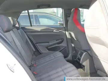 Volkswagen Golf VIII 2.0 TSI DSG GTI